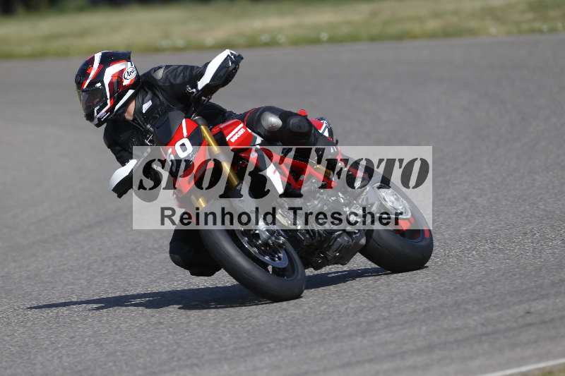 /21 17.06.2026  Ducati Schweiz Track Warmup ADR/Gruppe blau/50